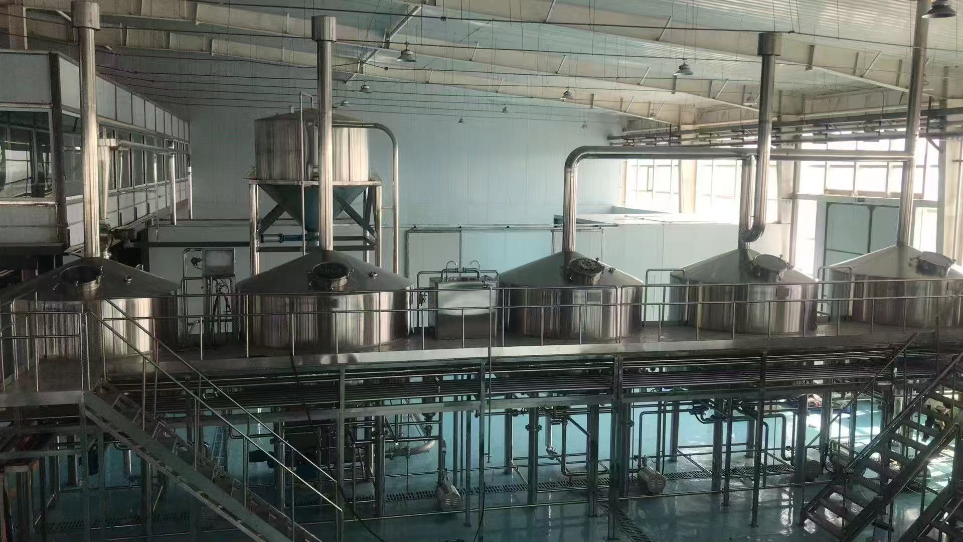 府谷精酿啤酒设备厂—精酿啤酒设备主要生产工艺与核心技术